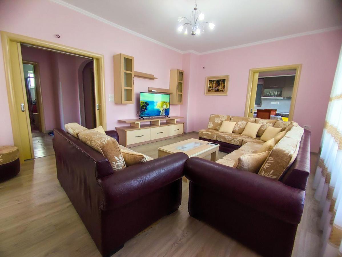 Cheerful 2 Bedroom Villa With Free Parking. Gjirokastra Zewnętrze zdjęcie